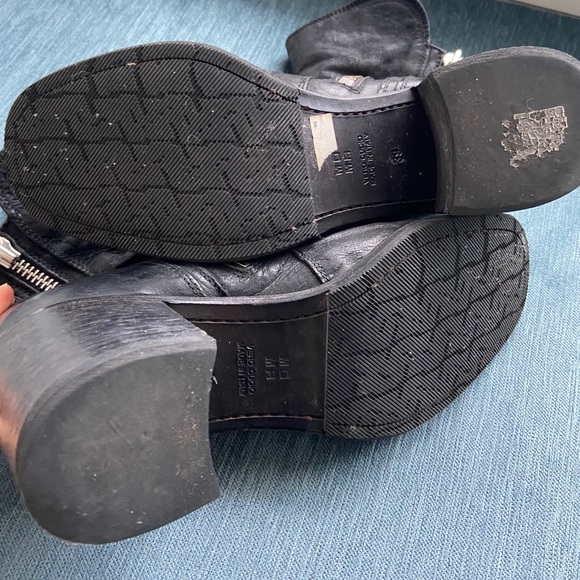 MOMA Italian Made Booties - Picture 7 of 7